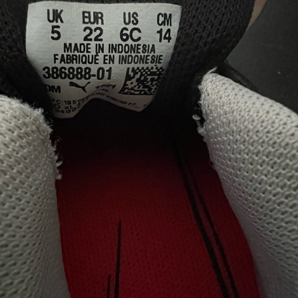 Toddler boy Puma shoes - Picture 3 of 5